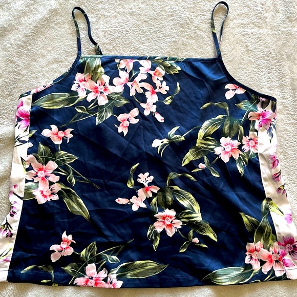 Victoria’s Secret Beautiful Satiny Floral Camisole Large - Picture 1 of 5